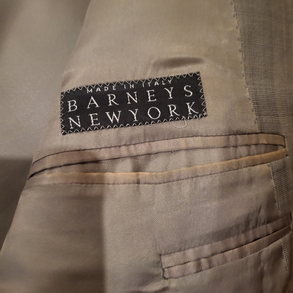 Men' Corneliani Italian Jacket - Picture 4 of 10